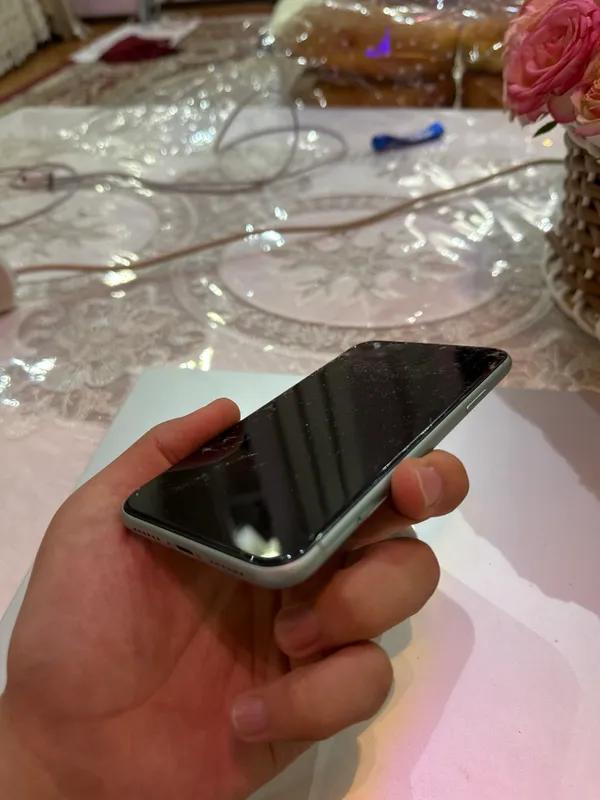 Iphone11 ekran qoyish kere — фото 1
