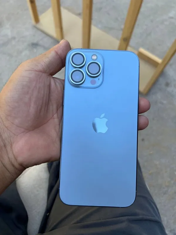 Iphone 13 pro maxs sotiladi hotirasi 128 yomks 78