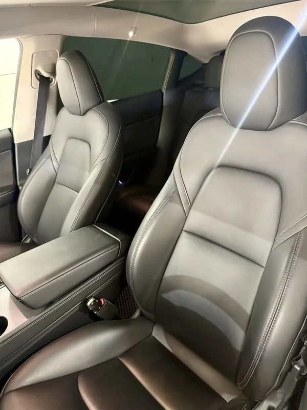 Tesla model Y RWD 7