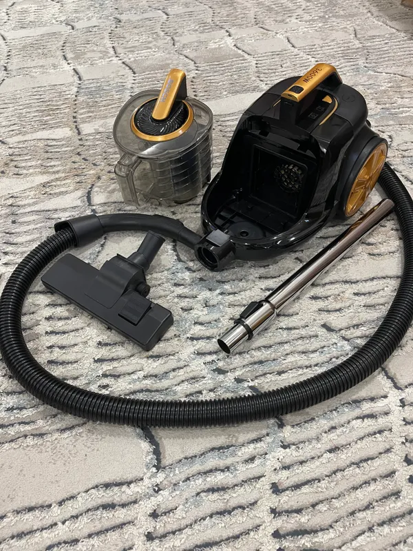 Пылесос BOCSH 3600W 1