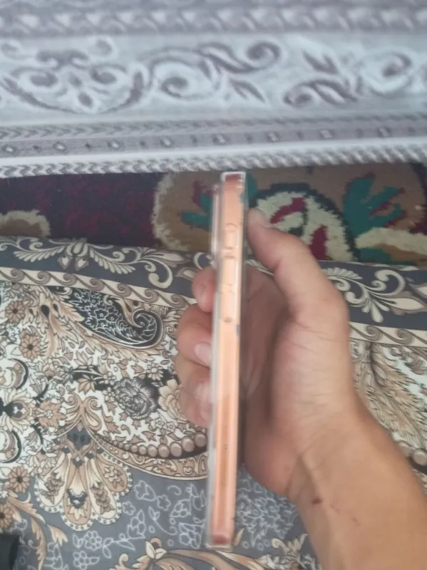 iPhone 17 Dubai люкс 3
