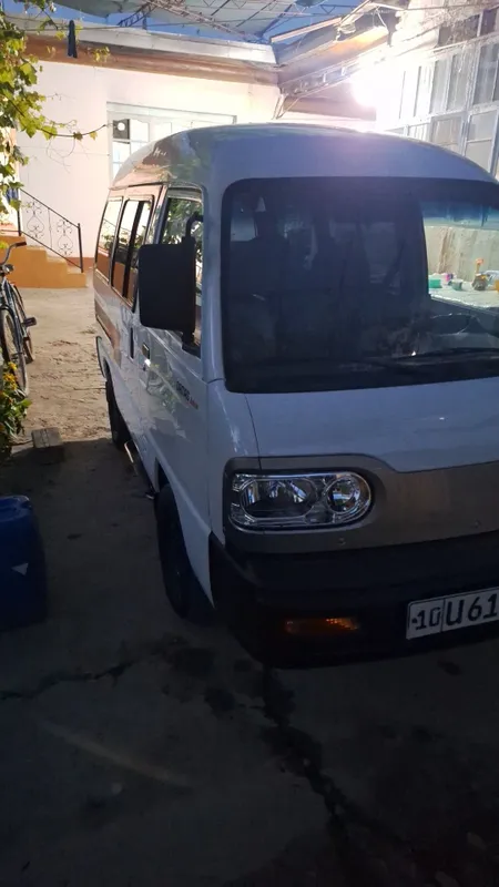 Chevrolet Damas sotiladi 2010 yilgi DTP yengil bo'lgan polniy kraska