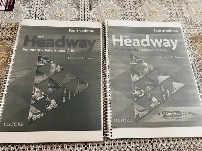 Headway Pre-intermediate Student’s book + Workbook Headway Pre-intermediate Student’s book + Workbook