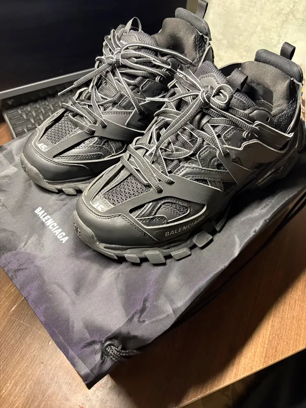 Balenciaga Track Trainer Triple black 1 1 Balenciaga Track Trainer Triple black 1 1