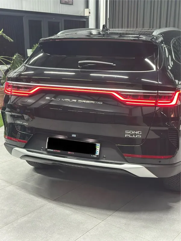 BYD Song plus AWD 2024 — фото 1