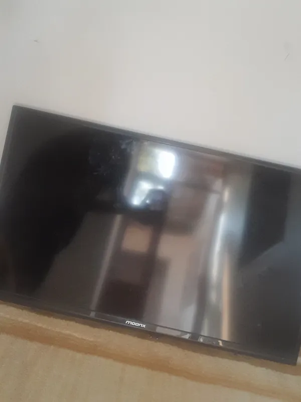 prodam televizor 42 sm bez smart
