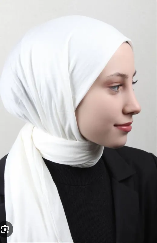 Hijobli ayollaga ehson qilaman. 36 razmer 6 Hijobli ayollaga ehson qilaman. 36 razmer 6