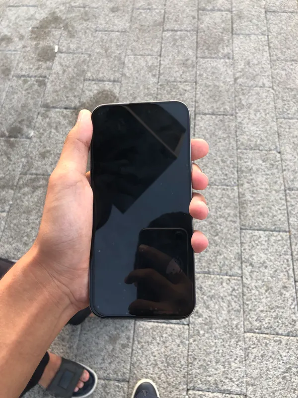 iPhone 15 Pro Max 2