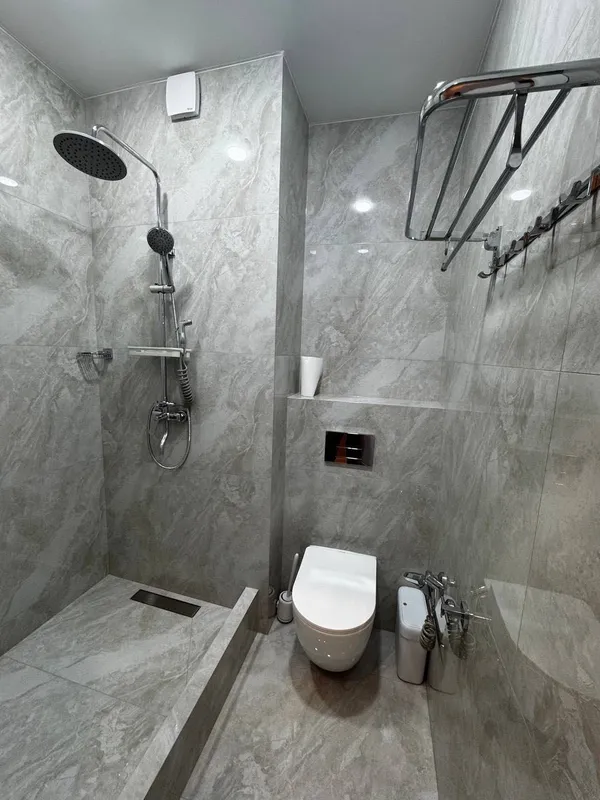 3 xonali kvartira, 95 m2, Yakkasaroy 10