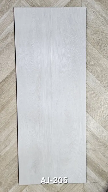 Laminat va tarketlar optom narxlarda 8