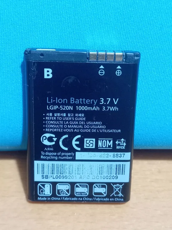 Куплю батарейку на LG BL40 3 Куплю батарейку на LG BL40 3