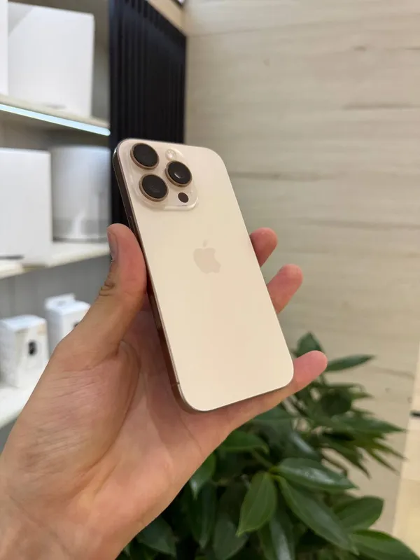 Iphone 16pro память 256, ёмкость 88, коробка есть, идеал
