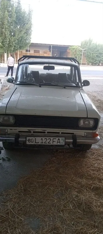 Сотилади 1982 йил 2