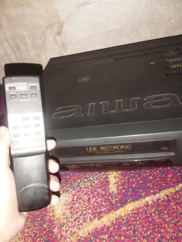 Aiwa HV-C400KER 2