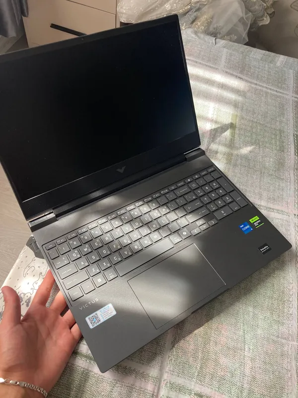 Victus by HP gaming laptop 15fa2710TX 4
