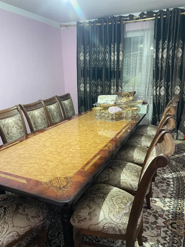 Продаются стол и стулья, цена 7 500 000 1