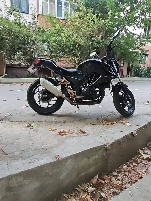 Hurricane 400 cc Стрит — Двухцилиндровый зверь! 3