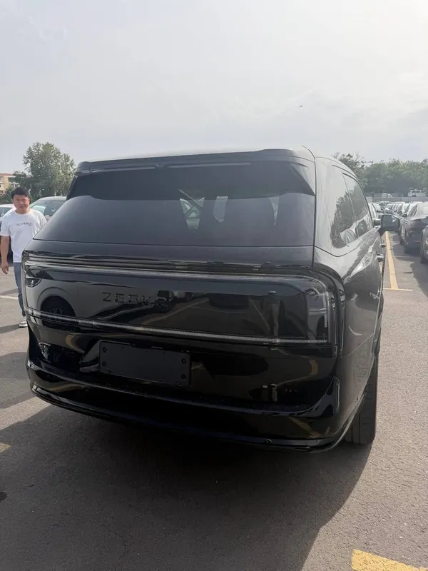Zeekr 9x ultra black edition full — фото 2