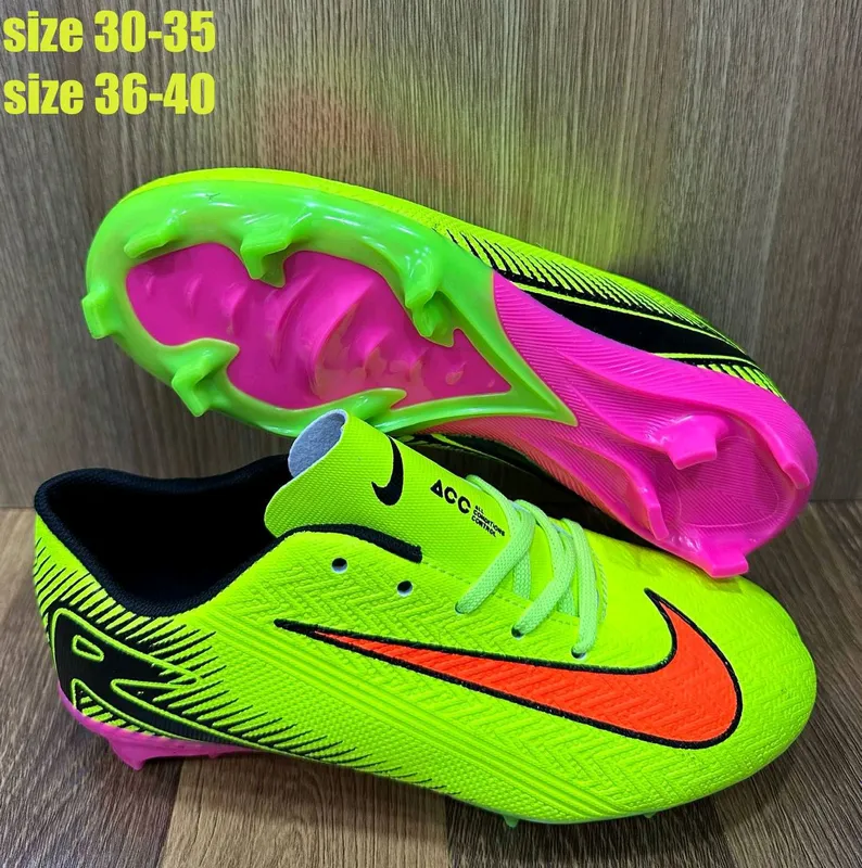 Futbol uchun Sarakanoshkalar NIKE AIR ZOOM 1 Futbol uchun Sarakanoshkalar NIKE AIR ZOOM 1