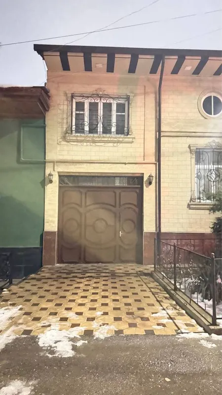 Yakkasaroy rayon 3.3 sotix uy srochna sotiladi — фото 2