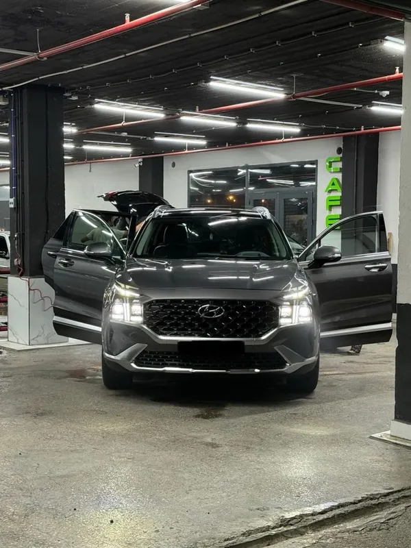 Hyundai Santa Fe 2023 года 1 Hyundai Santa Fe 2023 года 1