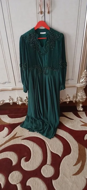 Ayollar liboslari