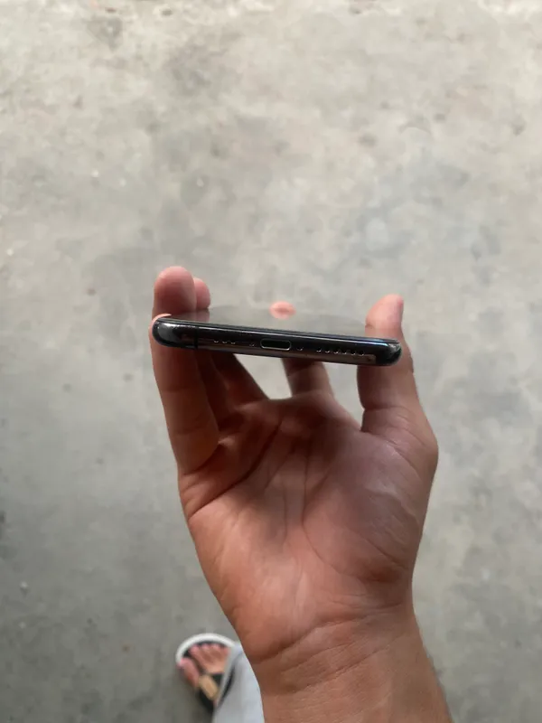 iphone xs 2