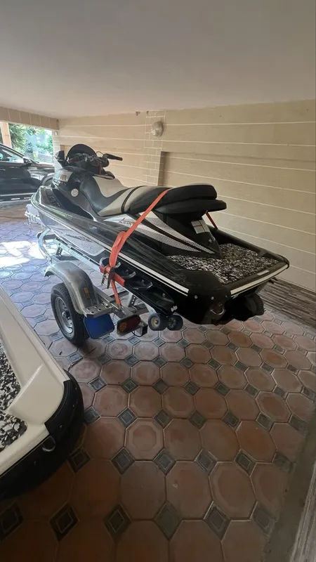 Продам гидроцикл Jet Sky 6 Продам гидроцикл Jet Sky 6