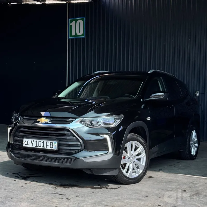 Tracker LTZ 2023 Qora Toza 2 Tracker LTZ 2023 Qora Toza 2