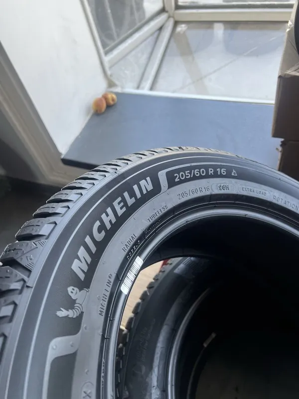 Shina Balon Michelin Мишлен 205/60 R16 CrossClimate 3 4 Shina Balon Michelin Мишлен 205/60 R16 CrossClimate 3 4