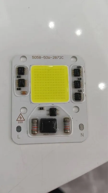 Продаётся COB LED, при которой множество светодиодных чипов — фото 1