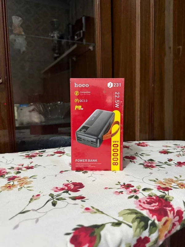 Power Bank 80000 mAh Fast Charge Type-C / USB / Lightning