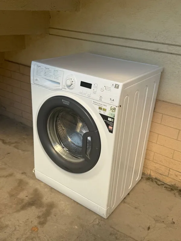 Срочно продам стиральную машину 3 Срочно продам стиральную машину 3