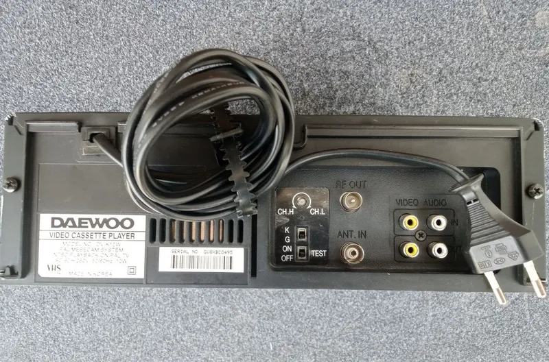 Deewoo DV-K10W Blue Diamond video player Новый 3
