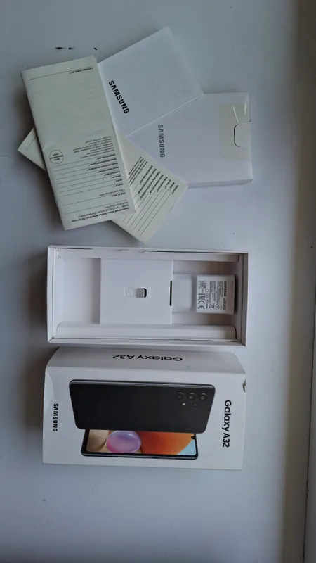 Samsung A32 sotiladi 4/64 4 Samsung A32 sotiladi 4/64 4
