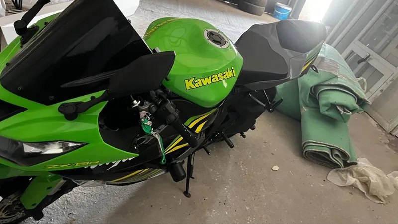 Спортбайк Kawasaki 636 r 4 Спортбайк Kawasaki 636 r 4