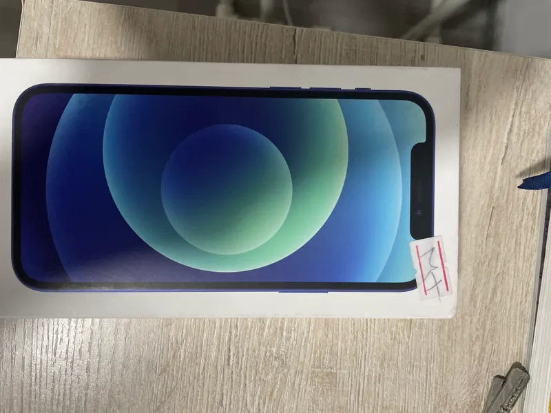 айфон 12 память 64 цена 285$ экран не менялся айфон 12 память 64 цена 285$ экран не менялся