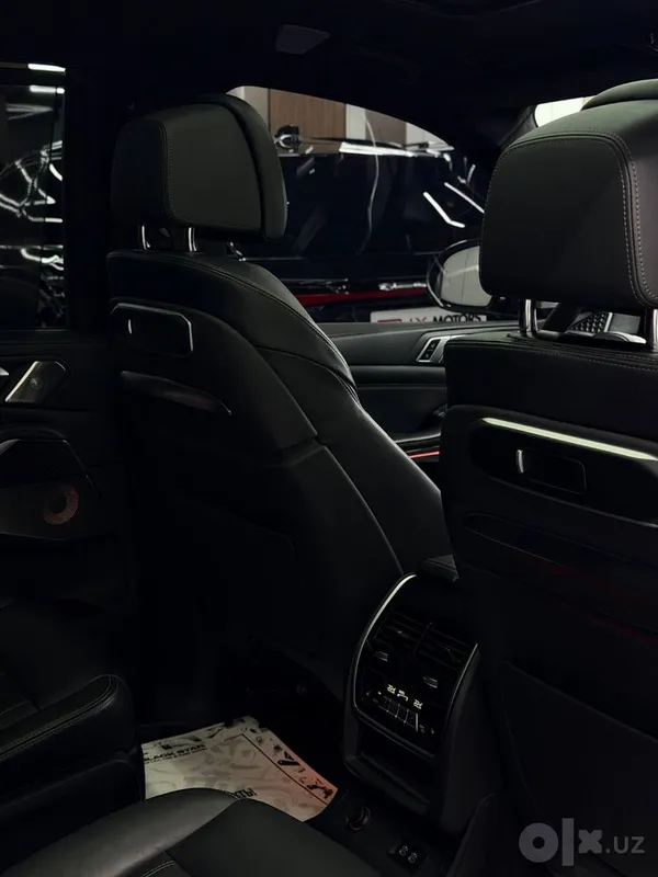 BMW X7 xDrive 40i 7 BMW X7 xDrive 40i 7