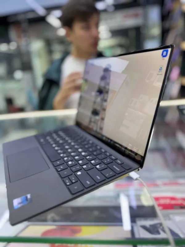 Netbook DELL XPS — фото 1