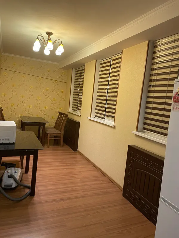 4-комнатная квартира, 80 м², 4/4 этаж (вторичка) 4