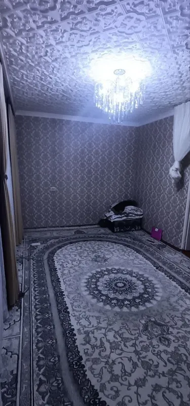 Зарафшон шахридан тезда 1 хоналик уй сотилади. 2-этаж 2