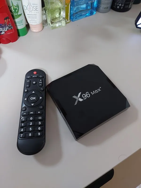 Smart box X96 max+ 4GB 32 GB оригинал умуман қотмеди