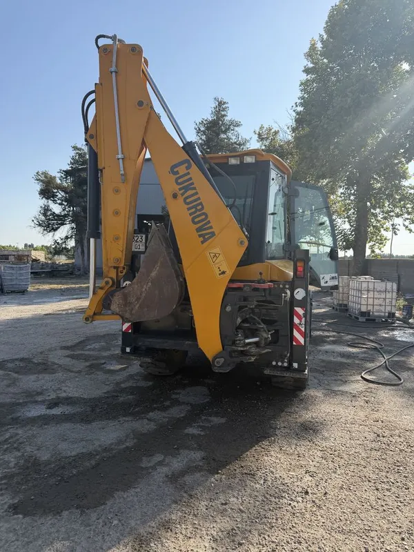 Экскаватор-погрузчик Cukurova 880S 5 Экскаватор-погрузчик Cukurova 880S 5