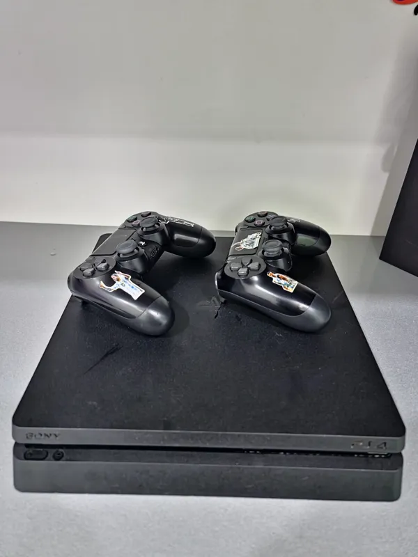 Playstation 4 slim — фото 1