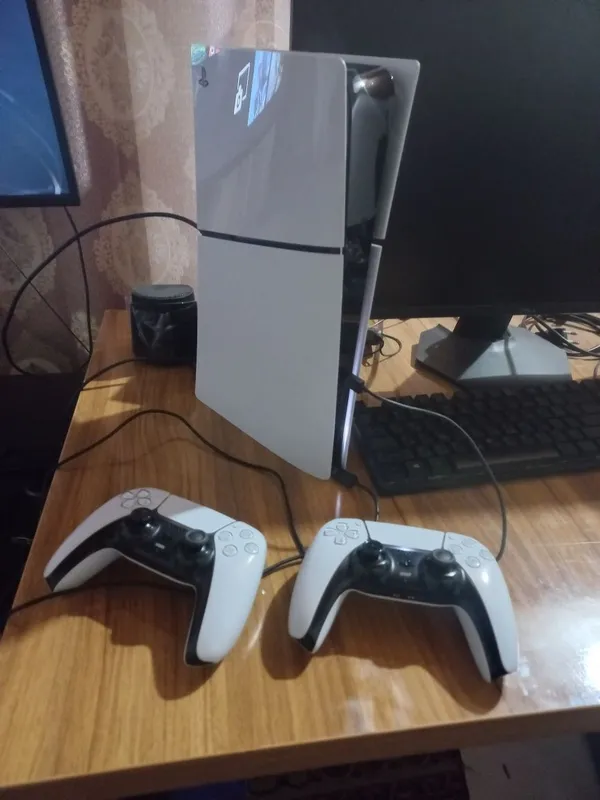 PS5 slim vzlom versiya 8.60 ideal 2 djoystik original. — фото 1