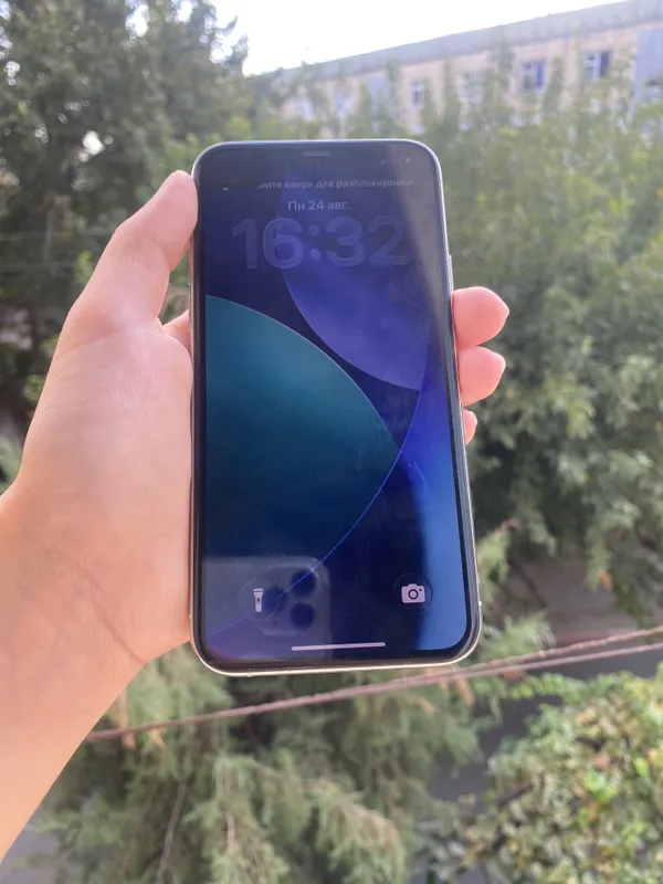 iPhone 11 Pro 2 iPhone 11 Pro 2