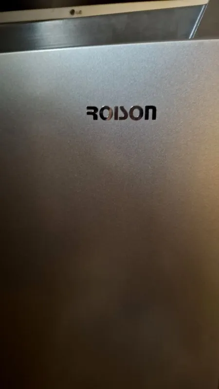 Холодильник ROISON . 3