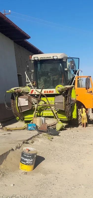 Jaguar claas 850 sotiladi Jaguar claas 850 sotiladi