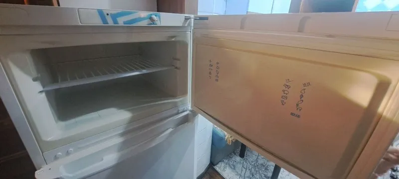 Холодильник indesit 3