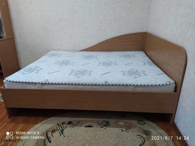 Кровать двухспальная в отличном состоянии, 200х180. 2